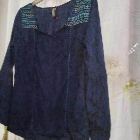 Red Camel Boho Embroidered Top - Picture 7 of 10